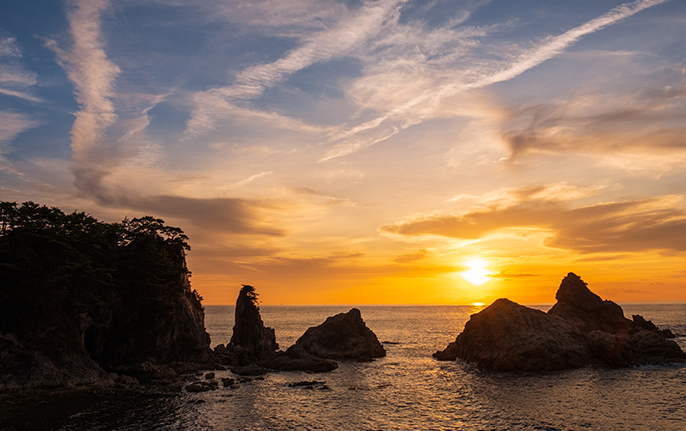 夕方の太陽光のイメージ画像