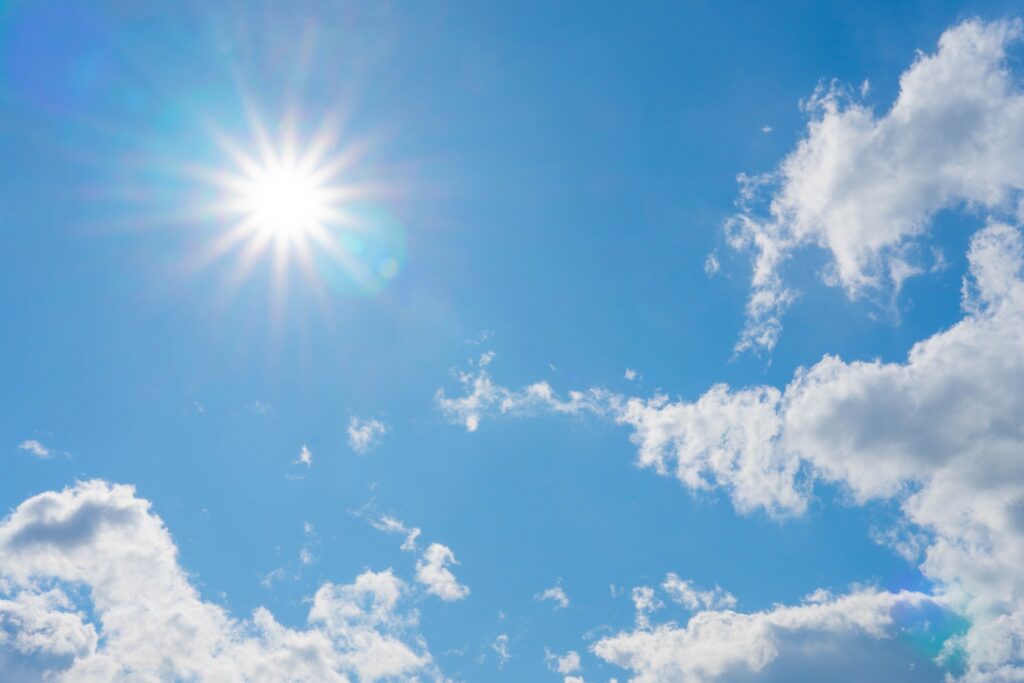 セリック株式会社-太陽先生の豆知識「日焼けについて」太陽の日差し画像